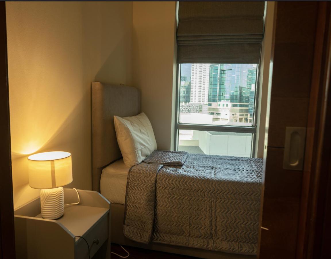 Luxury 3 Bedroom - Direct View To Burj Khalifa Dubai Exterior photo
